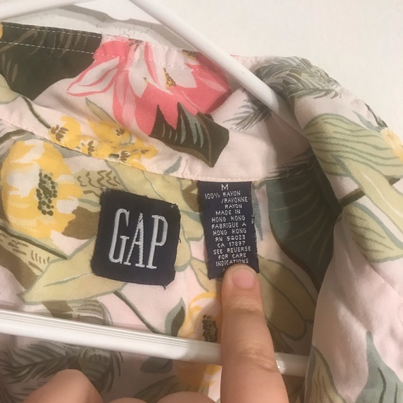 Vintage gap top - Picture 2 of 3